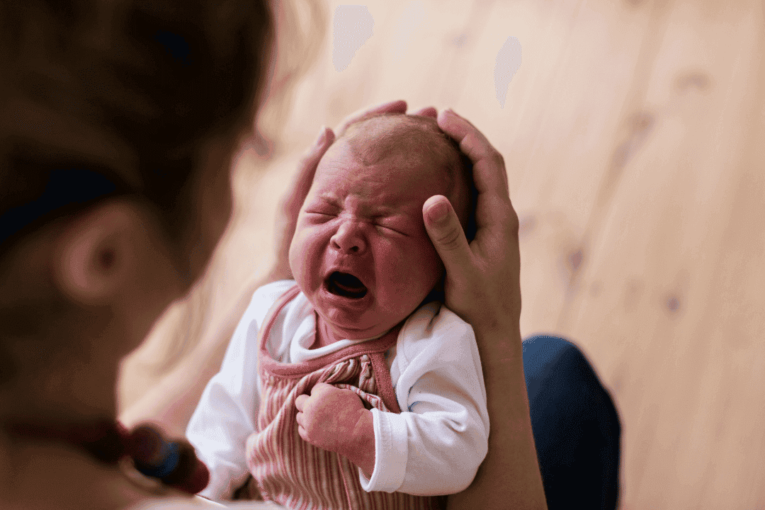 Schreibaby: Ursachen, Warnzeichen und Hilfe